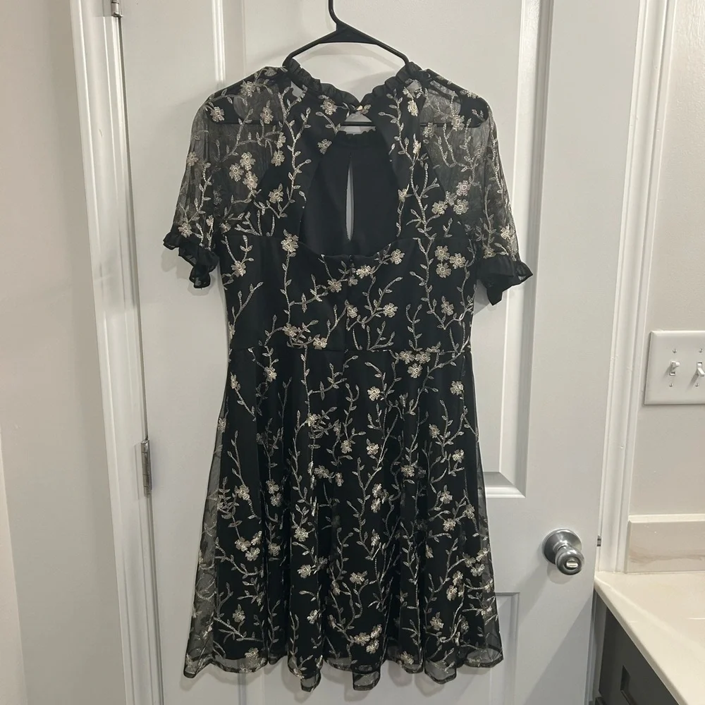 Kensie Black Floral Embroidered Mini Dress Sz 12 - Picture 7 of 7